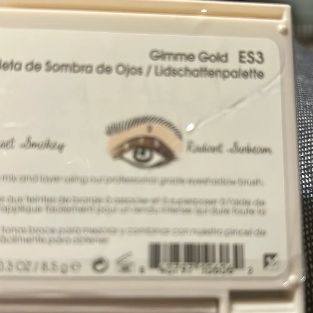 NWT Flower Gimme Gold Eyeshadow Palette